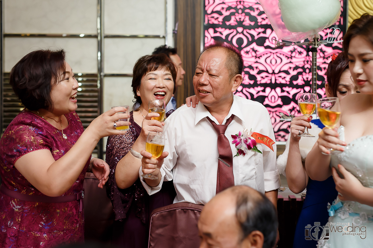 耀文婷雯 迎娶晚宴(選照片) 全家福海鮮餐廳 婚攝香蕉 永恆記憶 婚禮攝影 台北婚攝 #婚攝 #婚禮攝影 #台北婚攝 #婚禮拍立得 #婚攝拍立得 #即拍即印 #婚禮紀錄 #婚攝價格 #婚攝推薦 #拍立得 #婚攝價格 #婚攝推薦